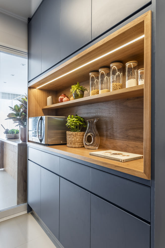 cozinha com armarios pretos