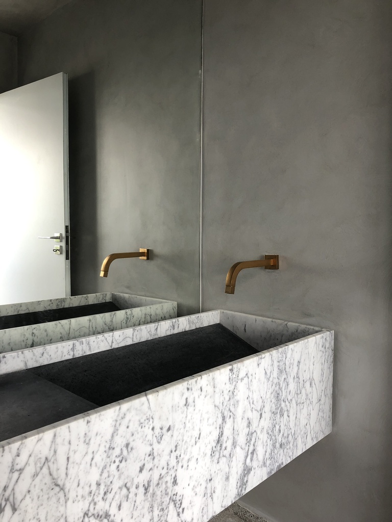 lavabo com torneira lateral